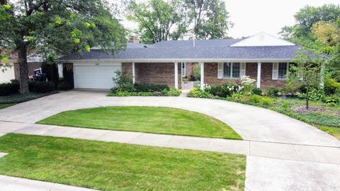 3625 Bernay Dr, Northbrook, IL 60062 photo 2