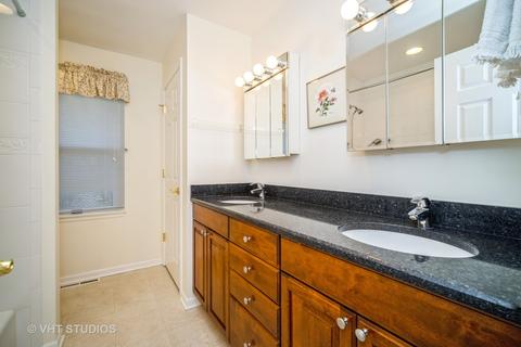 3625 Bernay Dr, Northbrook, IL 60062 photo 17