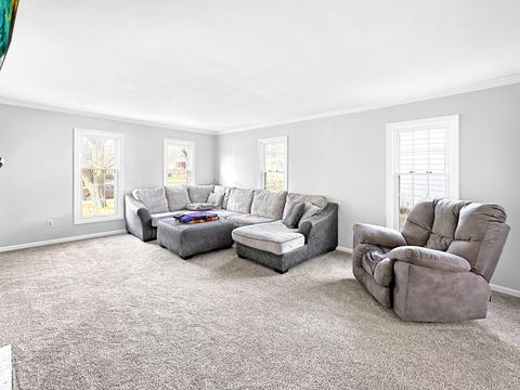 253 Park Crest Dr, Freeport, IL 61032 photo 18