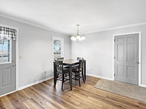 253 Park Crest Dr, Freeport, IL 61032 photo 11