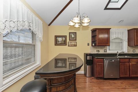 7545 Sholer Ave, Bridgeview, IL 60455 photo 7
