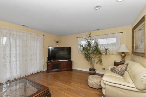 7545 Sholer Ave, Bridgeview, IL 60455 photo 12