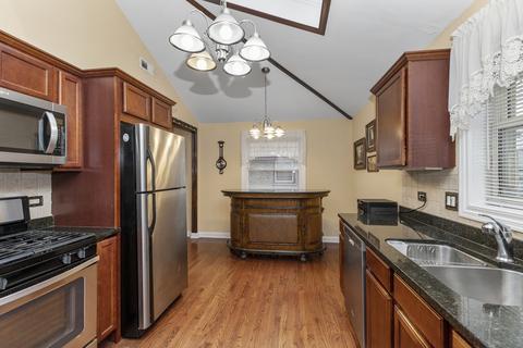 7545 Sholer Ave, Bridgeview, IL 60455 photo 4