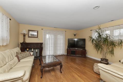 7545 Sholer Ave, Bridgeview, IL 60455 photo 11