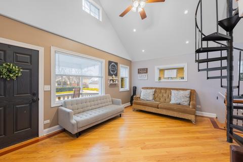 4201 S Center Ave, Lyons, IL 60534 photo 3