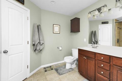 826 Stonebridge Dr, Metamora, IL 61548 photo 24
