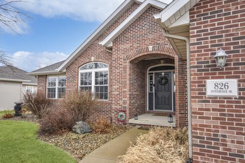 826 Stonebridge Dr, Metamora, IL 61548 photo 2