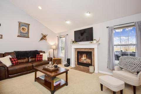 826 Stonebridge Dr, Metamora, IL 61548 photo 9