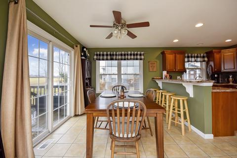 826 Stonebridge Dr, Metamora, IL 61548 photo 15