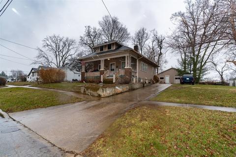 1017 E Jackson St, Bloomington, IL 61701 photo 2