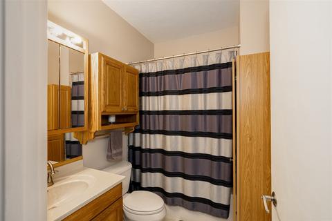 1017 E Jackson St, Bloomington, IL 61701 photo 17