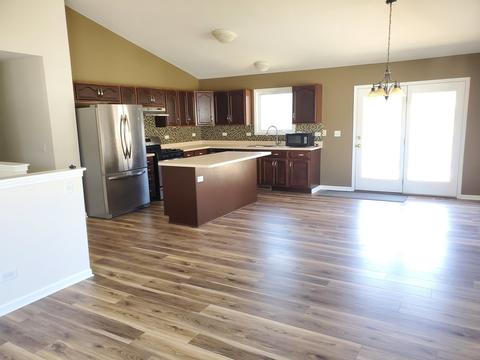 5309 Thelen Ave, Mchenry, IL 60051 photo 3