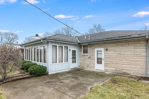 612 E 2nd St, Lockport, IL 60441 photo 13