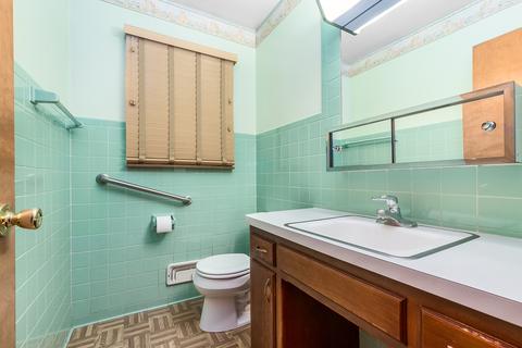 612 E 2nd St, Lockport, IL 60441 photo 18