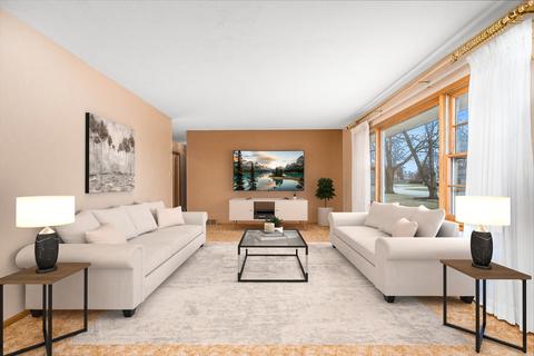 612 E 2nd St, Lockport, IL 60441 photo 2