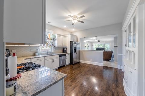 8706 Plainfield Rd, Lyons, IL 60534 photo 12