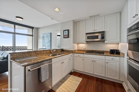 21 E Huron St #3901, Chicago, IL 60611 photo 5