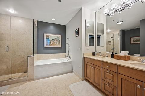 21 E Huron St #3901, Chicago, IL 60611 photo 8