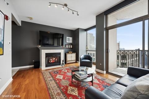 21 E Huron St #3901, Chicago, IL 60611 photo 3