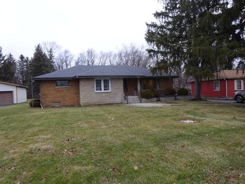 1150 Molitor Rd, Aurora, IL 60505 photo 2