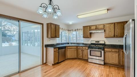 1863 Aronomink Cir, Elgin, IL 60123 photo 7