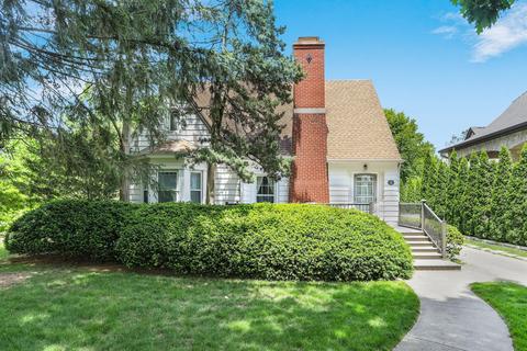 912 W Armory St, Champaign, IL 61821