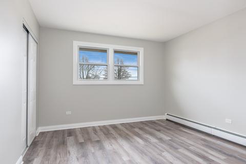 7653 S Roberts Rd, Bridgeview, IL 60455 photo 19