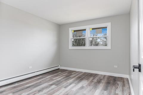 7653 S Roberts Rd, Bridgeview, IL 60455 photo 16