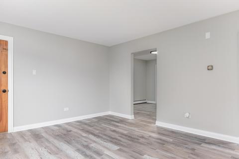 7653 S Roberts Rd, Bridgeview, IL 60455 photo 8