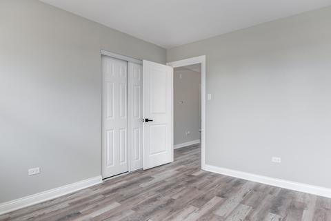7653 S Roberts Rd, Bridgeview, IL 60455 photo 21