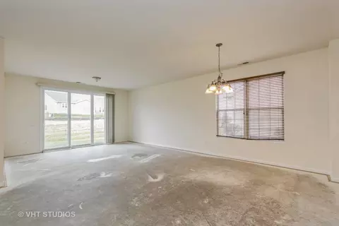 2856 Edgewater Dr, Elgin, IL 60124 photo 12