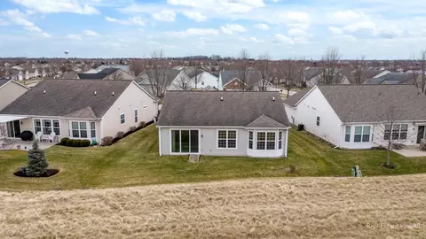 2856 Edgewater Dr, Elgin, IL 60124 photo 28
