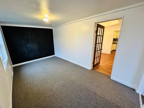 289 E Jackson St, Seneca, IL 61360 photo 3