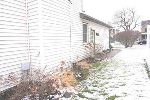 2205 Jordan Ln, Elgin, IL 60123 photo 26
