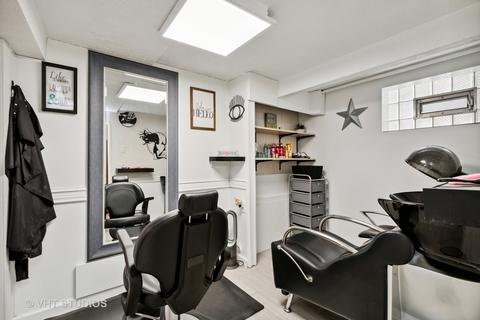 8028 S Artesian Ave, Chicago, IL 60652 photo 15