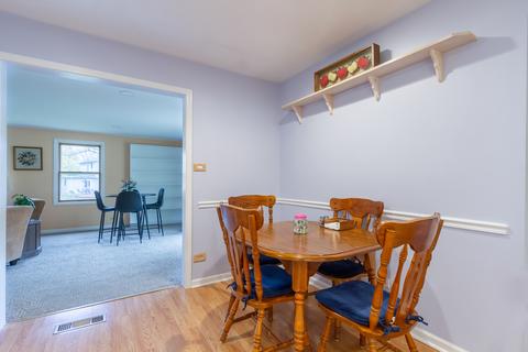 415 Morton St, Hoffman Estates, IL 60169 photo 8