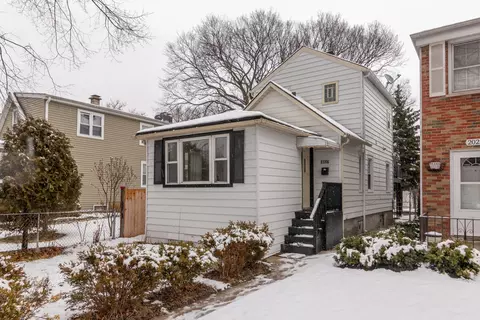 2027 Brown Ave, Evanston, IL 60201