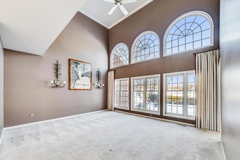 5 N Old Mill Ln, Burr Ridge, IL 60527 photo 4