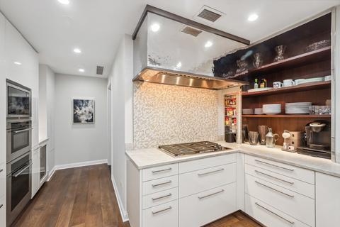 21 E Huron St #3703, Chicago, IL 60611 photo 13