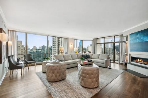 21 E Huron St #3703, Chicago, IL 60611 photo 5