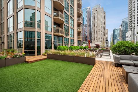21 E Huron St #3703, Chicago, IL 60611 photo 34
