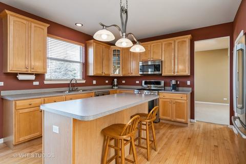 24624 W Champion Dr, Plainfield, IL 60585 photo 6