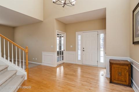 24624 W Champion Dr, Plainfield, IL 60585 photo 2