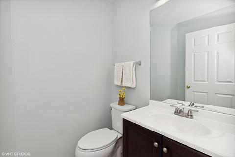 565 Willow Way, Lindenhurst, IL 60046 photo 10