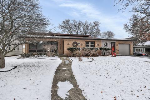 332 Rolfe Rd, Dekalb, IL 60115 photo 3