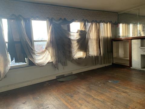 8917 S Emerald Ave, Chicago, IL 60620 photo 4