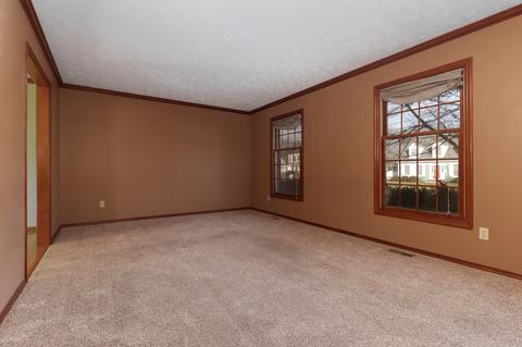 501 Wellesley Dr, Normal, IL 61761 photo 5