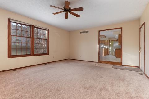 501 Wellesley Dr, Normal, IL 61761 photo 17