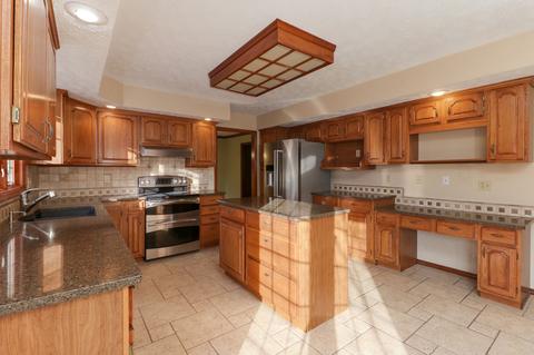 501 Wellesley Dr, Normal, IL 61761 photo 11
