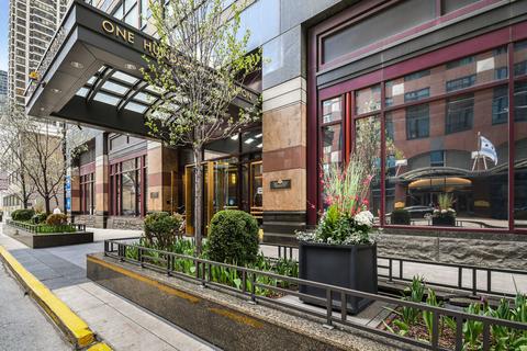 100 E Huron St #1705, Chicago, IL 60611 photo 1